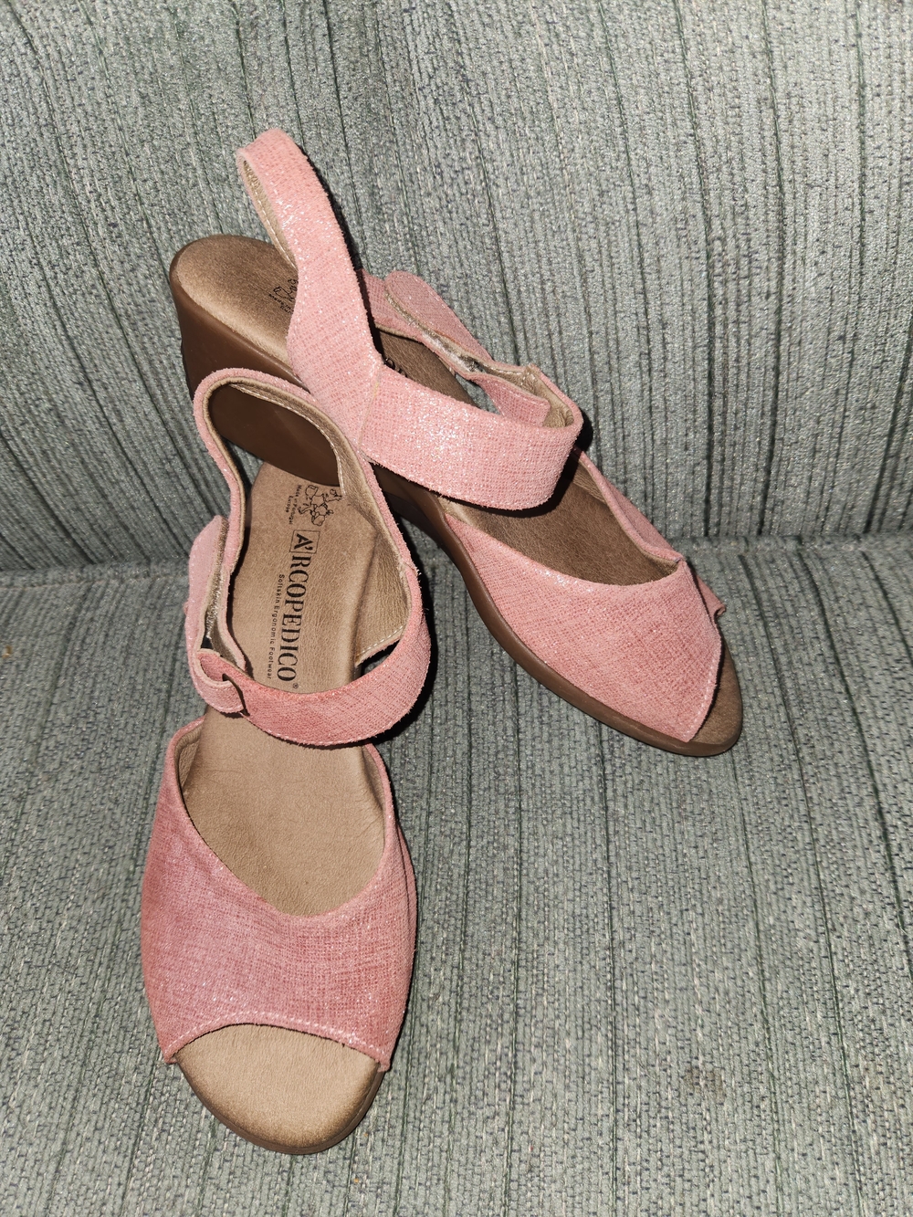 🍉Arcopedico Pink Slingback Sandals